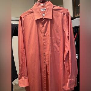 Van Huesen men’s button down